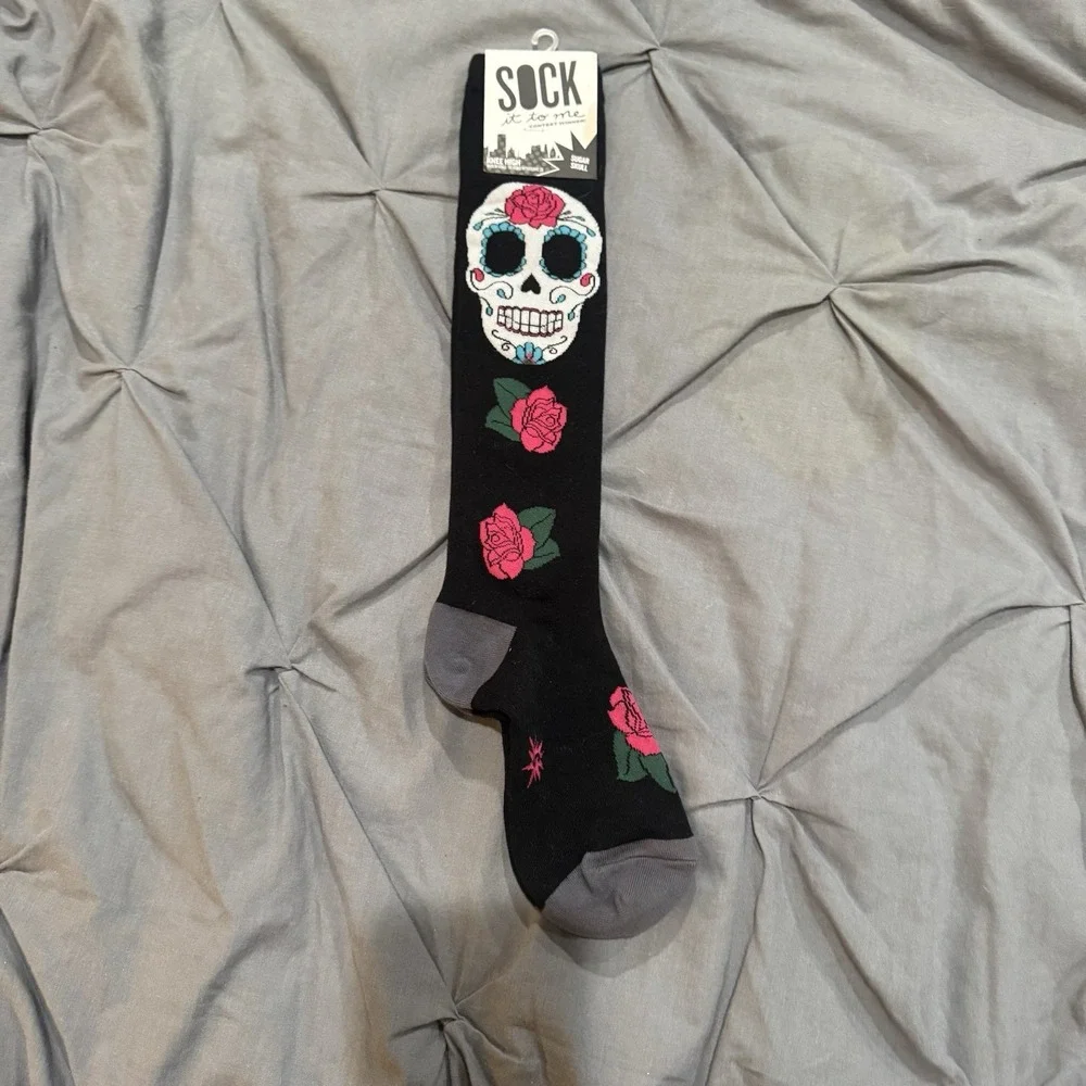Sock It to Me Knee High Sugar Skull Socks Black Pink Women Reinforced Toe